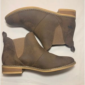 Women’s Rocket Dog ankle boots Size 7